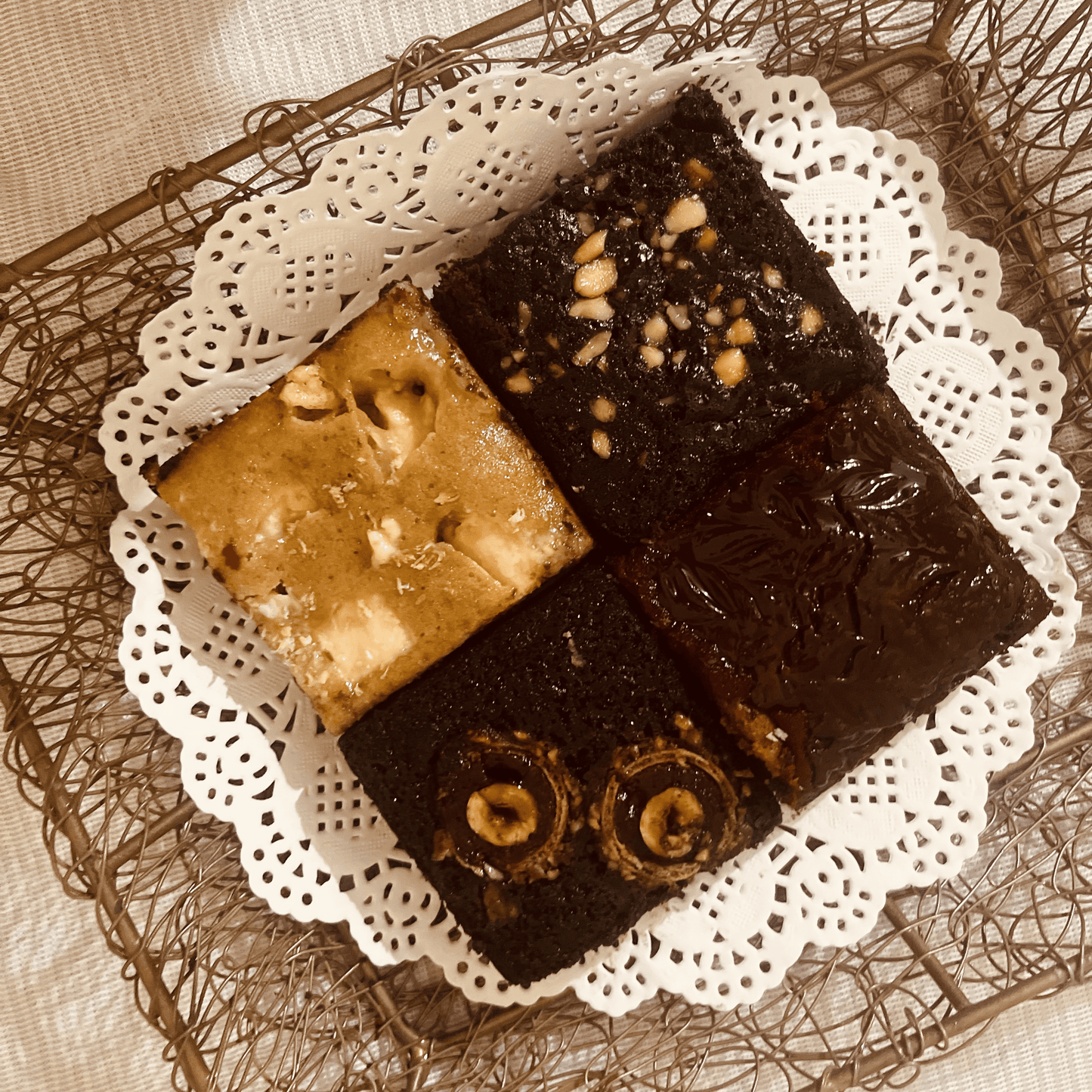 Golden Crunch & Swirl – Fudgy 4-Pack