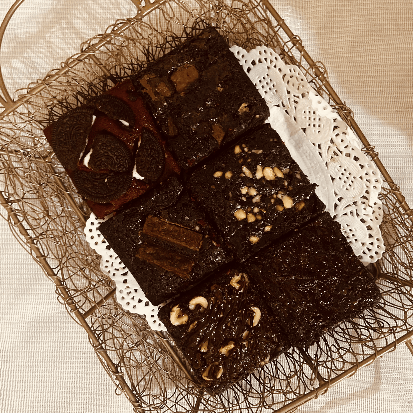 The Indulgent Crunch Box – 6-Piece Fudgy Assortment